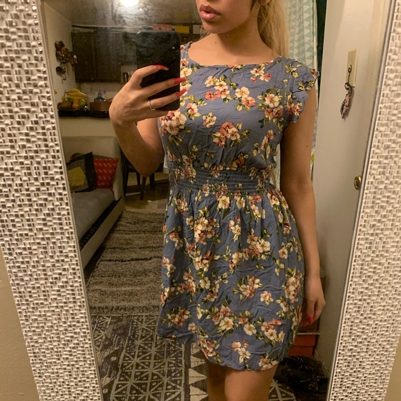 Forever 21 Dresses & Skirts - Forever 21 Floral Dress